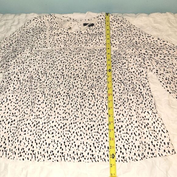Kaari Blue Spotted Flare Sleeve Ruffle Keyhole Top Large - Picture 11 of 13